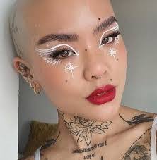 Judith Rio's Instagram, Twitter & Facebook