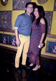 Shaan And Wife Radhika Shoot Karva Chauth Special For Shilpa Shetty Kundra S Show Aunty Boli Lagao Boli Shaan Radhika Mukherjee Images Bollywood Hungama Shaan mukherjee's biography and life story. wife radhika shoot karva chauth special
