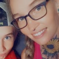 Jessie Hadley's Instagram, Twitter & Facebook