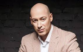 В википедии есть статьи о других людях с такой фамилией, см. Dmitrij Gordon Biografiya Fakty Foto