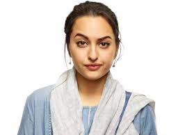 Noor is an indian dramedy film directed by sunhil sippy that features sonakshi sinha in the titular role. Noor New Poster Sonakshi Sinha Announces The Release Date The Film Bollywood Bubble