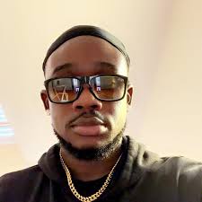 Not ole Robbies. But man this calzone is fire. Us up north people love  Nonna Dina!!!