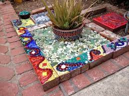 17 Excellent Diy Mosaic Ideas To Make For Your Garden The Art In Life Mosaic Crafts Mosaic Garden Art Mosaic Garden