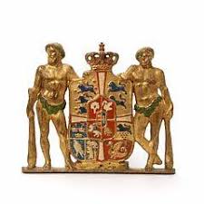 Two woodwoses (vildmænd) act as supporters; Slutpris For Det Danske Rigsvaben To Vildmaend