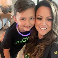 Michelle Cammack's Instagram, Twitter & Facebook