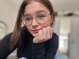 Visited your profile 10 times 👤 (1) sent you a friend request