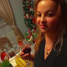 Înainte de frumusețea ta, ma bucur ca ți-am cunoscut sufletul tău minunat !  Te iubesc frumoasa mea Antonia ❤️ ! Dragii mei, in curând o Mega Surpriza  pentru voi împreuna cu Trapanele