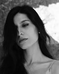 Chi non ha luce in viso, non diventerà mai una stella… William Blake He  whose face gives no light, shall never become a star… William Blake Model  @giadaaapaaan Mua @alecrocamo_mua #fotografía #foto #