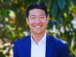 Who are the candidates in this year's federal election across the North  Shore?