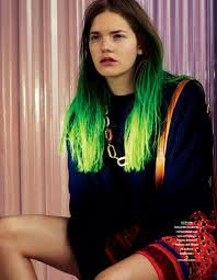 Dark To Neon Green Ombre Hair That Color Looks Amazing Neon Hair Neon Green Hair Dip Dye Hair