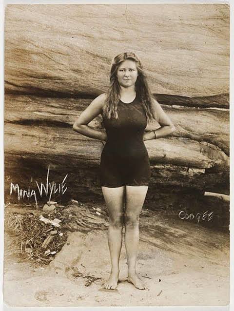 Before the Modern Day Bikini: 33 Interesting Vintage Photos That Show Swimwear Fashion of the Early 20th Century