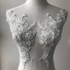 Epingle Par Ursule Sur Moi En 2020 Broderie Perles Applique De Dentelle Fleurs En Dentelle