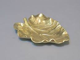 Vintage Brass Rhubarb Leaf Dish Virginia Metalcrafters Decorative Gold Leaf Tray Mid Century Sand Cast Key Hold Vintage Metal Decorative Bowls Vintage Brass