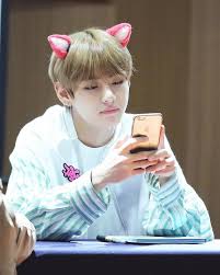 Tae You Re A Little Cat Taehyung Bts Cute Taehyung Bts Taehyung V Taehyung
