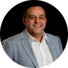 Adam Kaszuba's Instagram, Twitter & Facebook