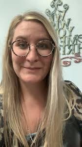 Janice Bissonnette's Instagram, Twitter & Facebook