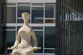STF iguala licença-maternidade de mães biológicas e adotivas