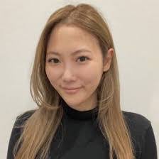 Liz Kwon's Instagram, Twitter & Facebook