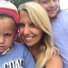 Lori Kuhns's Instagram, Twitter & Facebook