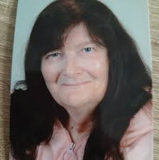 Jede Einzelheit meines Daseins hat sich verändert. Der Verlust ist  unbeschreiblich, und die Lücke, die hinterlassen wurde, ist unermesslich.  😥🧡😢💙💛 #Trauer #Verlust #Abschied #Erinnerung #Lebenswende