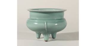 青磁袴腰香炉 中国 南宋時代 龍泉窯 重要文化財 出光美術館 exhibition object vase