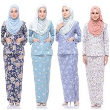 Premium como crepe baju kurung kedah poket kain yang lembut dan selesa dipakai kain jenis lipat batik /selisih depan (untuk kain) ada poket dihadapan kiri dan kanan zip di bahagian belakang kain yang memeri.baju kurung kedahhh dah sampaiiiii. Baju Kurung Kedah Viral Price Promotion May 2021 Biggo Malaysia