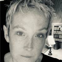 400+ perfiles de «Catterton»