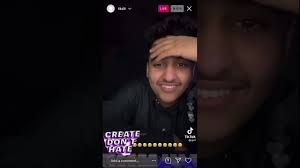 وهو الصديق أو البوي فريند ذو المزايا المالية، الذي يساعد شريكته في تغطية مصروفاتها الخاصة. Ø§Ù†Øª Ø´ÙˆÙ‚Ø± Ø¯Ø§Ø¯ÙŠ Ø¨Ø« ÙˆØ§Ø­Ø¯ ÙŠØ³ÙˆÙŠ Ù†ÙØ³Ù‡ Ø¨Ù†Øª Ø§Ø¶Ø­Ùƒ Youtube
