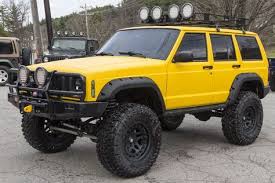 Engine 4 0l Inline 6 Exterior Yellow Line X Lift Height 6 5 Tire Size 35 Inches Jeep Xj 2001 Jeep Cherokee Jeep Cherokee