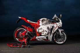 Honda Cbr 1000rr Fireblade Http Lumenatic Com Honda Cbr1000rr Fireblade Demonhunter Motorrad Hannover Super Honda Cbr 1000rr Honda Cbr Honda Cbr 600