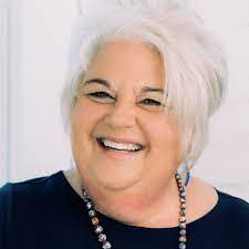 Heather Gotte's Instagram, Twitter & Facebook