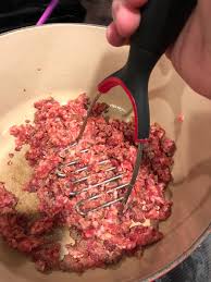 Experts agree that the best burgers are made with freshly ground meat. When Browning Meat Use A Potato Masher To Break The Meat Up Foodhacks