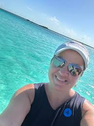 Is the excursion to the 7-color lagoon worth it?