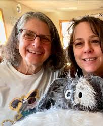 Rufus had a ball at the Academy Hill School and Spruce Mountain Elementary  this week! Big thanks to librarians Lena Rutberg and Amy Ryder for hosting  us, to Kenny Brechner at DDG