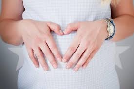Dikumpulkan dari tali pusat bayi saat lahir, darah tali pusat mengandung haemopoietic stem cells (hscs) yang dapat digunakan untuk mengobati lebih dari 80 penyakit seperti kanker darah dan imunodefisiensi. Bayi Terlilit Tali Pusat Bisa Dilahirkan Normal