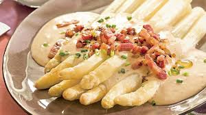 Helle Sosse Mit Speck Zu Spargel Rezept Rezepte Spargel Sosse Helle Sosse