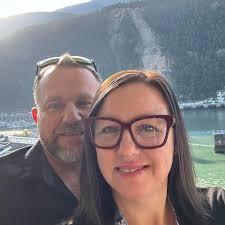 Selling unboxed items near Dallas