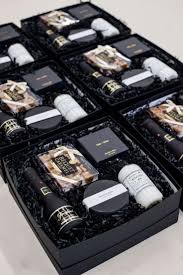 Client Gifts Professional Black Client Appreciation Gifts Are An Elevated Way To Thank Business Partn Gift Box For Men Client Appreciation Gifts Client Gifts