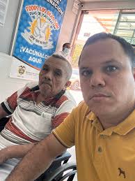 Sus oraciones por mi padre que tuvo una caída de Sta mañana. Aquí estamos  en la clínica 😢. #cristo #fblifestyle