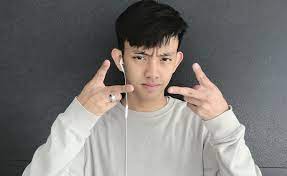 Lirik lagu sabar dari ismail izzani. Ismail Izzani Sabar Lirik