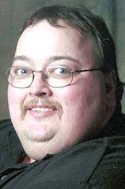 Ricky Brewer's Instagram, Twitter & Facebook