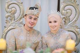 Yg membenarkan poligami ni allah bukannya para sahabat. Isteri Stres Hidup Sibuk Bekerja Datuk Alha Alfa Solo Lepas 6 Bulan Berkahwin Erin Sakura