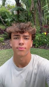 Matthew Stubblefield's Instagram, Twitter & Facebook