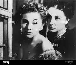 Beatrice Lacy's Instagram, Twitter & Facebook