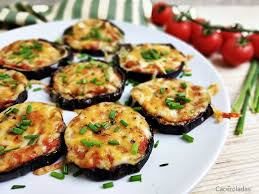 Hornear durante 10 minutos a 250º, o bien freír en abundante aceite y escurrir en papel de cocina. Berenjenas Con Tomate Y Queso Al Horno Receta Facil Y Deliciosa Caceroladas