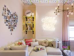Original wall pictures ideas to decorate your room with your favorite photos. Photo Collages Without Frames Ideas And Inspiration
