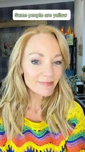 Send this to your yellows 🤗☀️☀️#friendship #friendshipquotes  #friendshippoem #sendthistoyourbestfriend #yellow #somepeopleareyellow  #womentribe #sisterhood #poetryforwomem