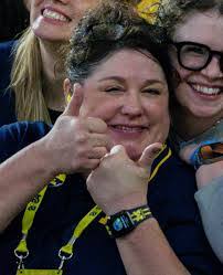 Diane Morea's Instagram, Twitter & Facebook