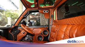 Modifikasi mobil lama jadi keren pekatik magetan youtube. Keren Petani Di Bandung Modif Mobil Pickup Seperti Tempat Dugem