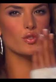 Isabel Tafolla's Instagram, Twitter & Facebook